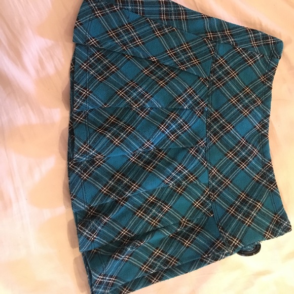 Blue Black And White Plaid Skirt - Picture 2 of 4